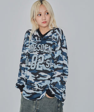 ブルー モデル：172cm M着用