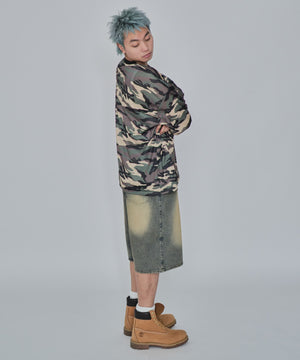 カーキ モデル：178cm L着用