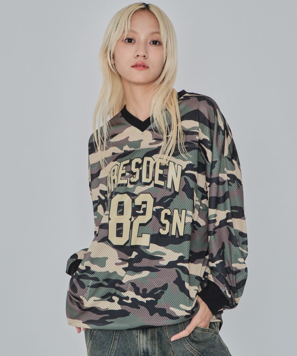 カーキ モデル：172cm M着用