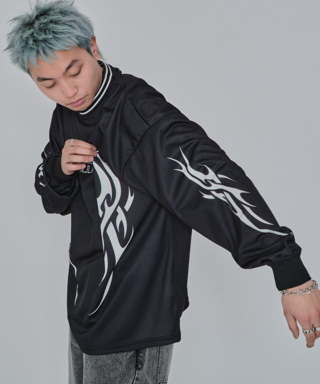 ブラック モデル：178cm L着用