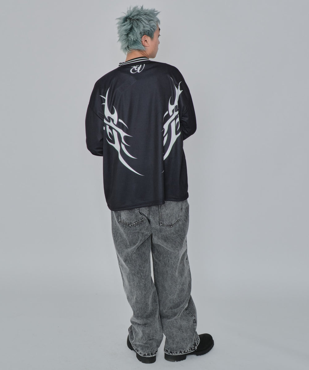 ブラック モデル：178cm L着用