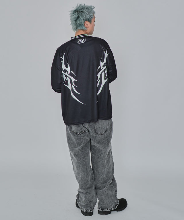 ブラック モデル：178cm L着用