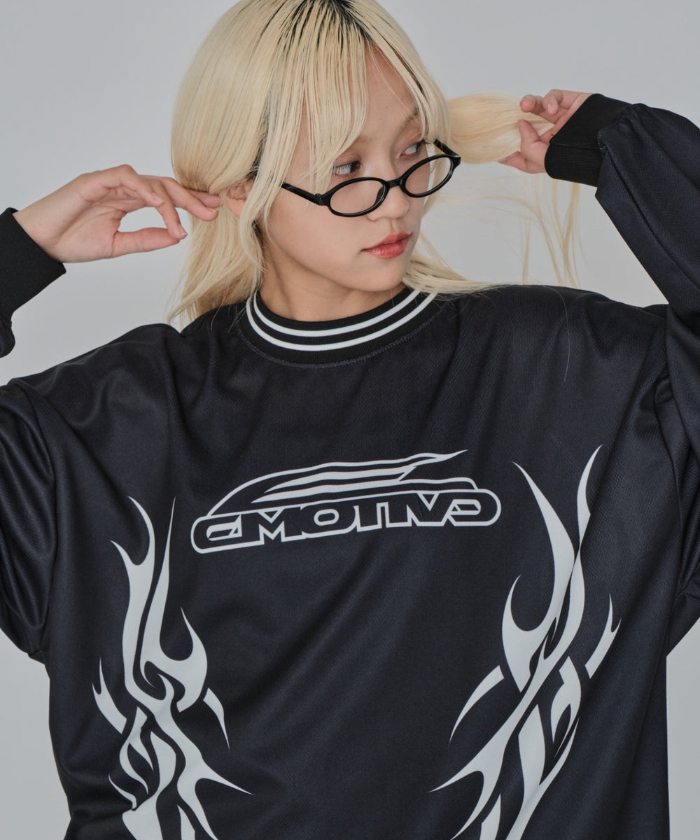 ブラック モデル：172cm M着用