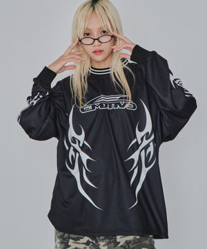 ブラック モデル：172cm M着用