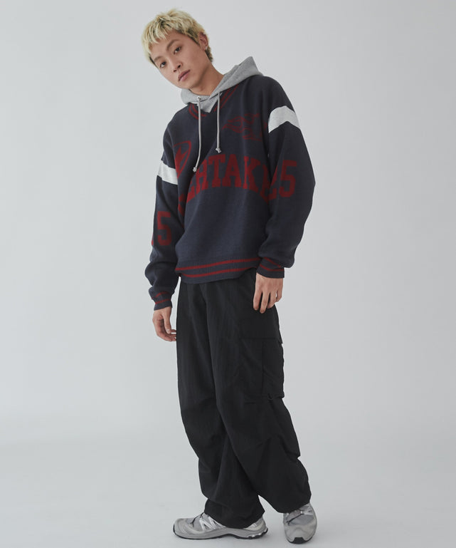 ネイビー モデル：178cm L着用