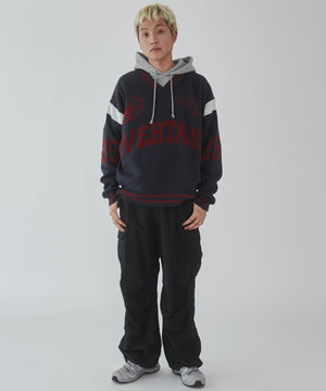 ネイビー モデル：178cm L着用