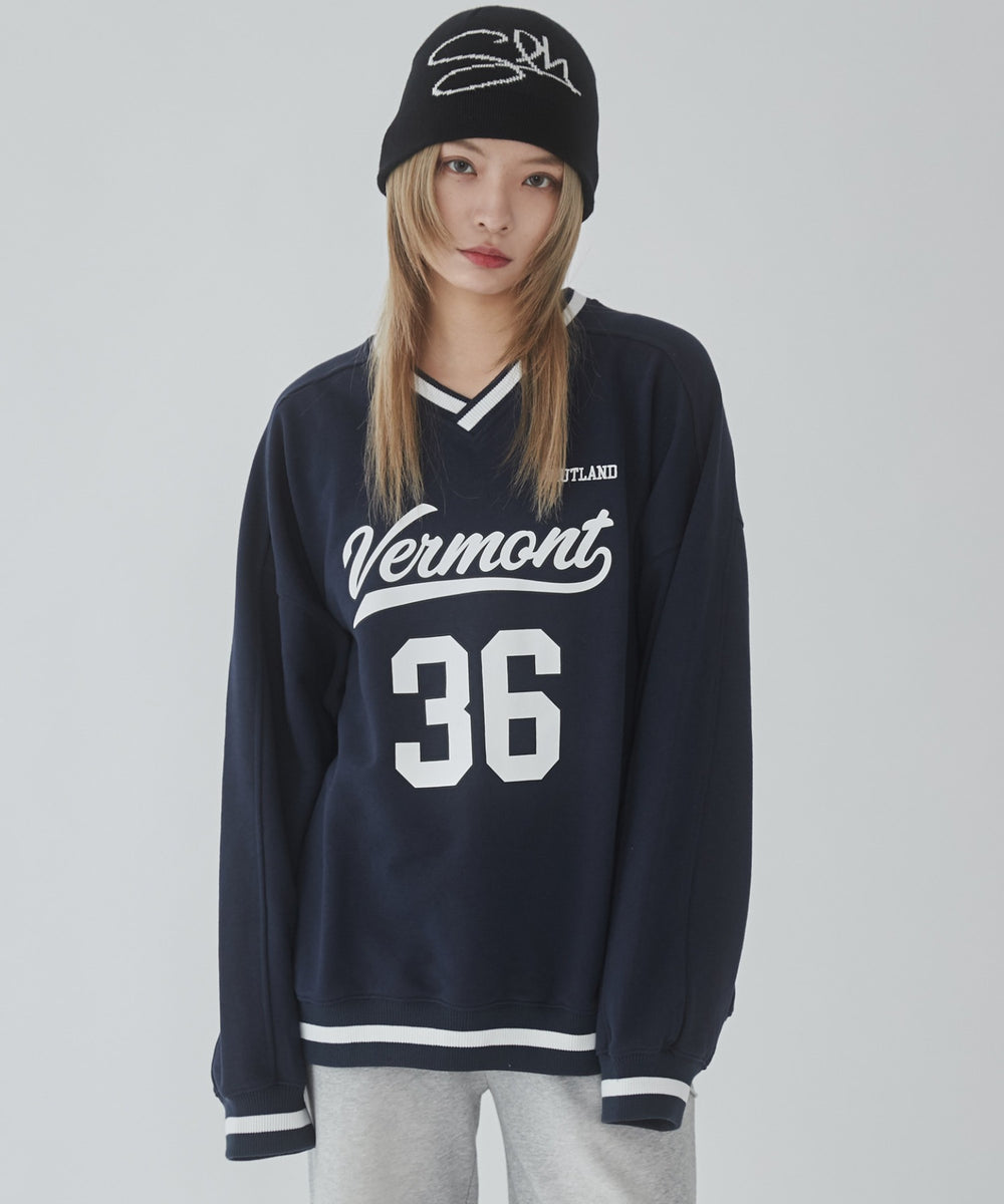 ネイビー モデル：169cm L着用