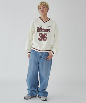 オフホワイト モデル：178cm L着用