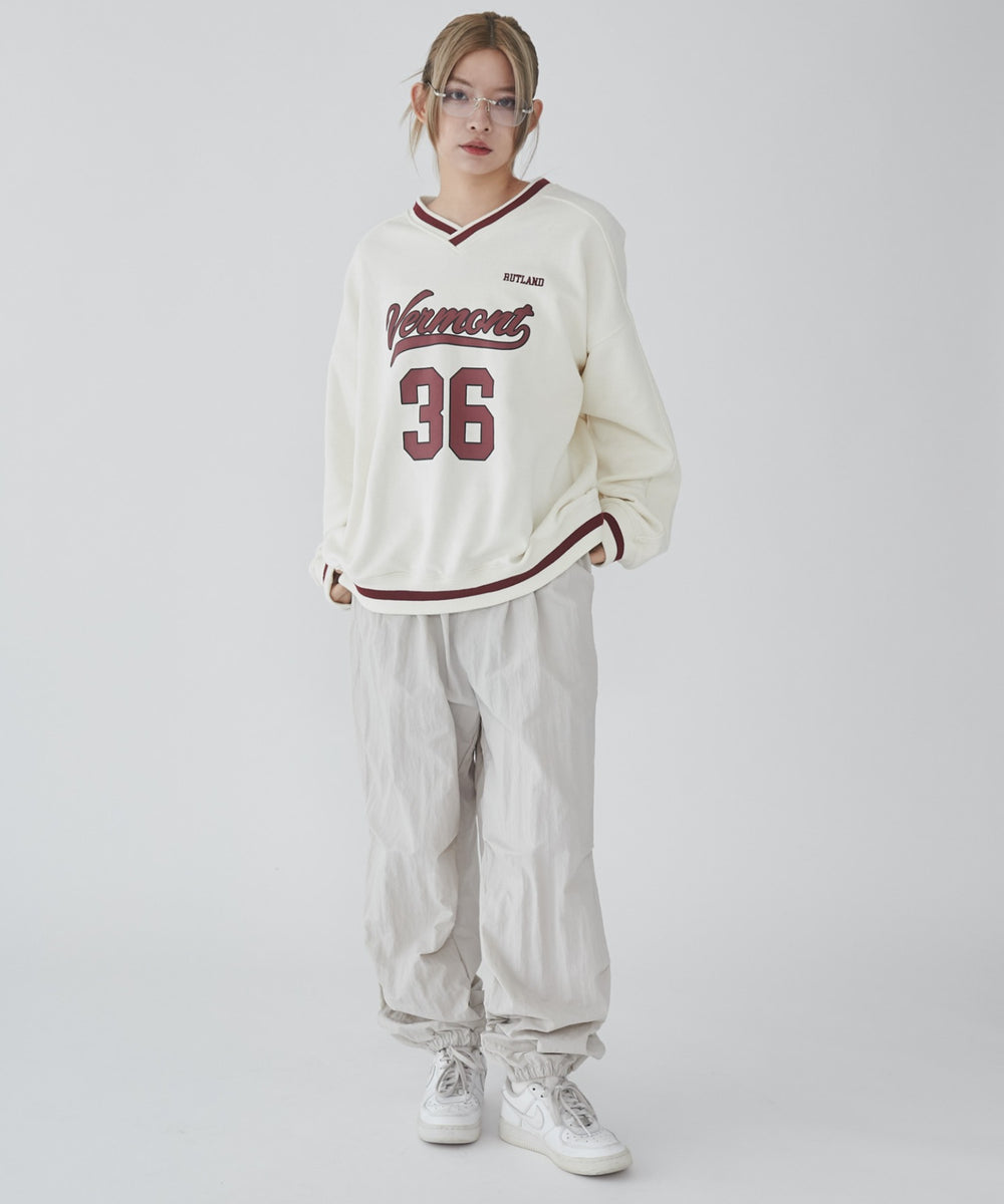 オフホワイト モデル：169cm L着用