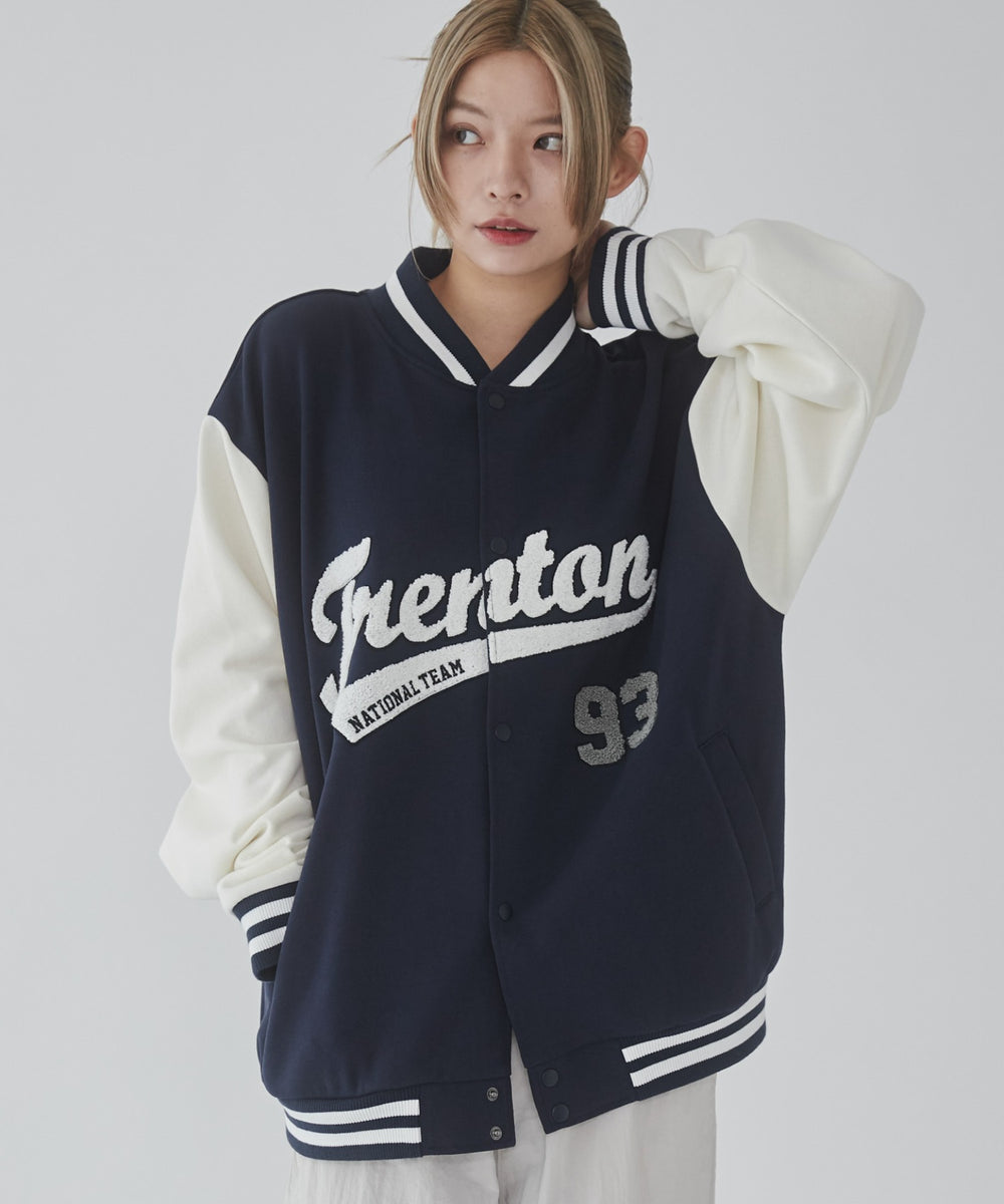 ネイビー モデル：169cm L着用