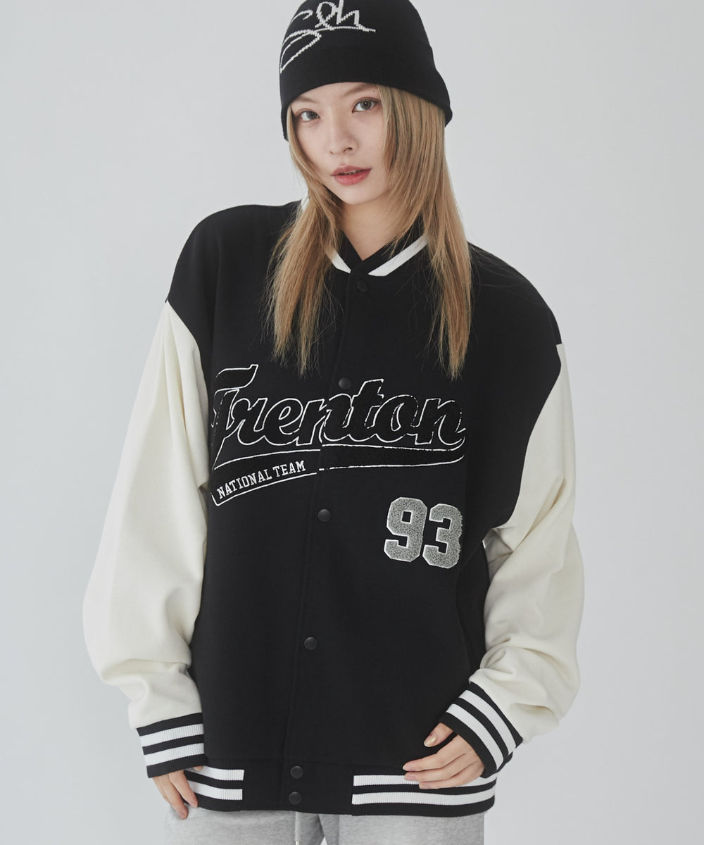 ブラック モデル：169cm L着用