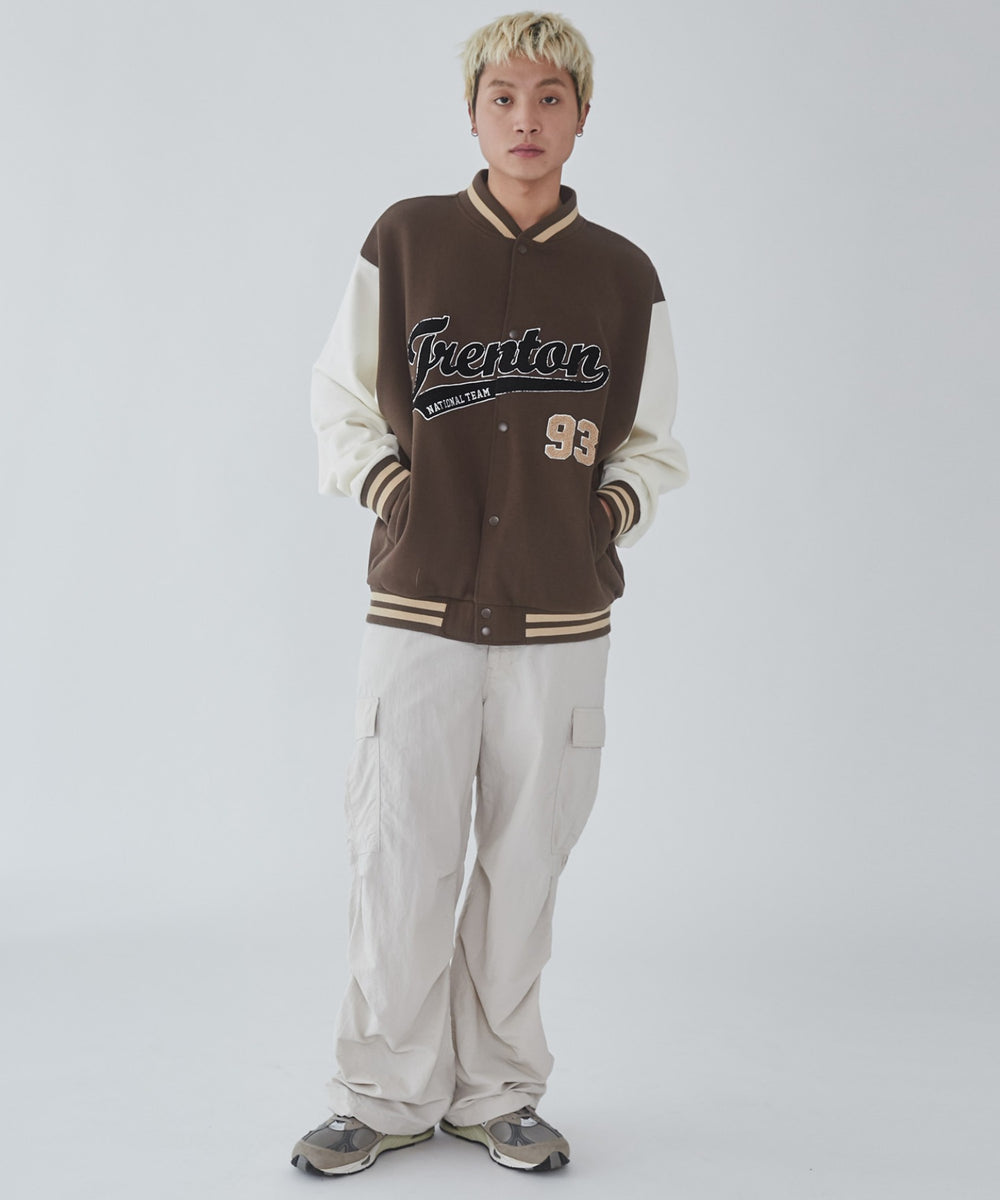 ブラウン モデル：178cm L着用