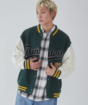 Dグリーン モデル：178cm L着用