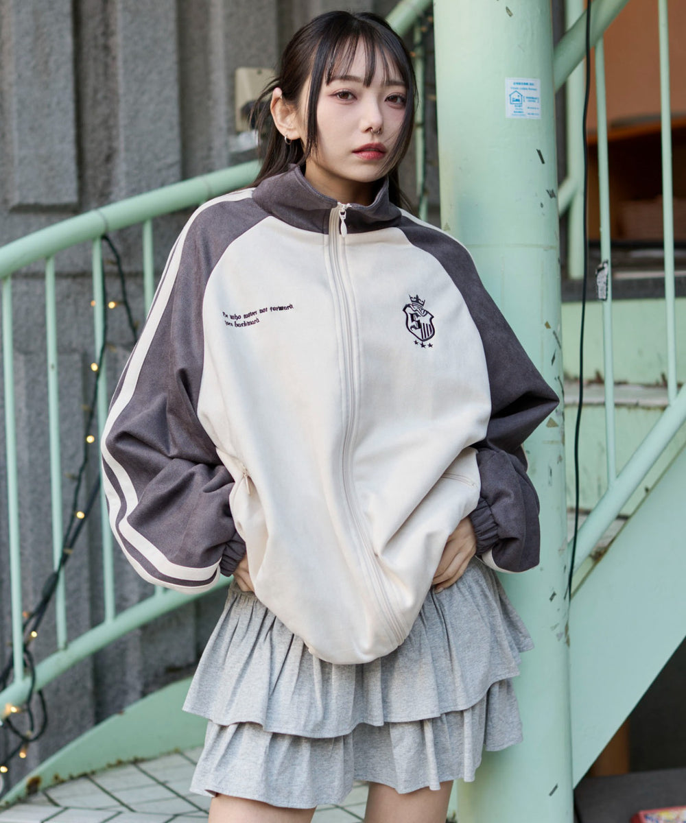 グレー　モデル：159cm L着用