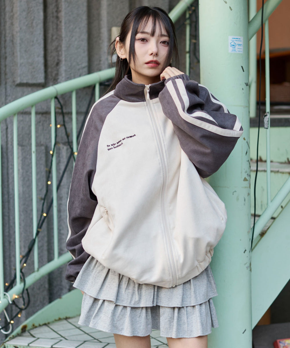 グレー　モデル：159cm L着用