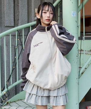 グレー　モデル：159cm L着用