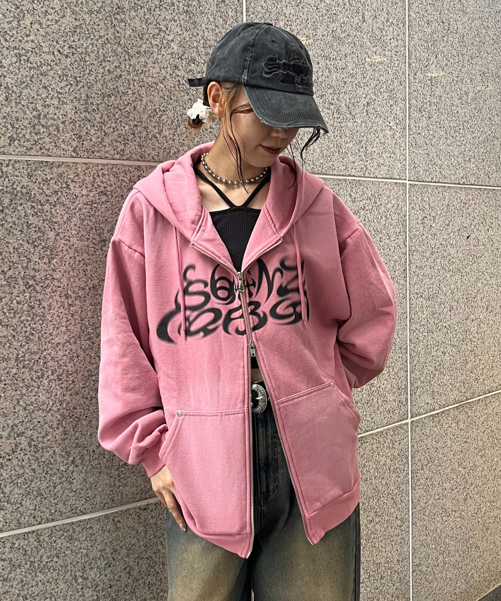 ピンク モデル:165cm Lサイズ着用