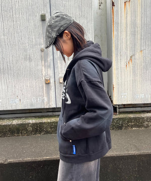 ブラック モデル:163cm Lサイズ着用