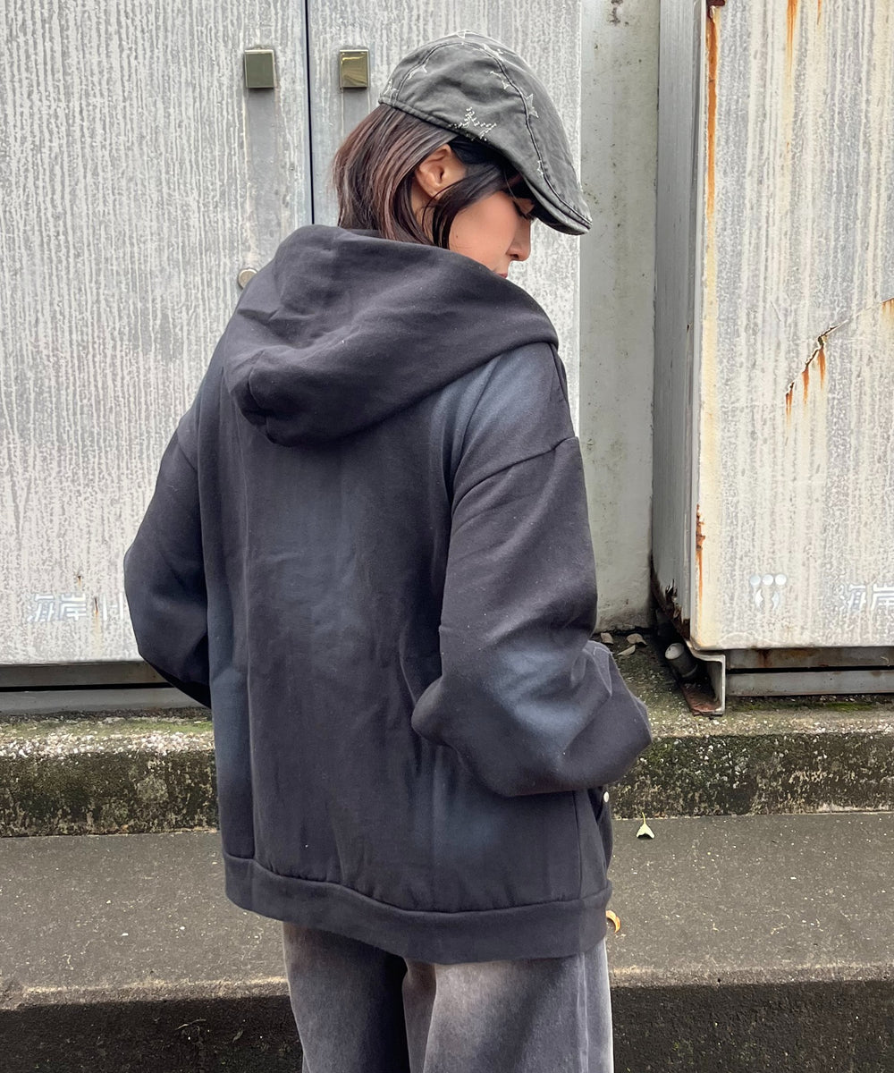 ブラック モデル:163cm Lサイズ着用