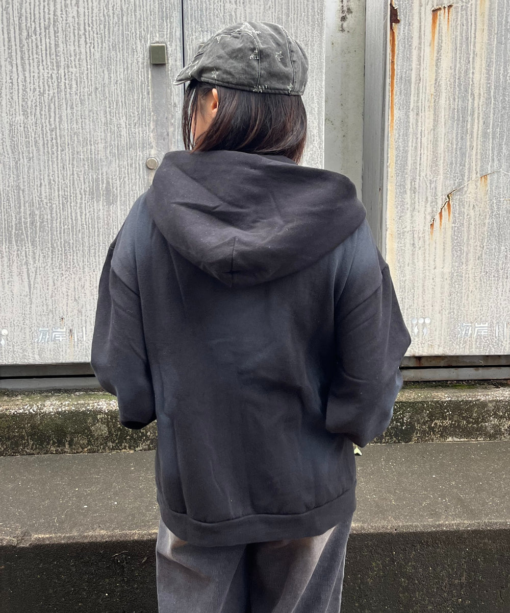 ブラック モデル:163cm Lサイズ着用