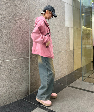 ピンク モデル:165cm Lサイズ着用