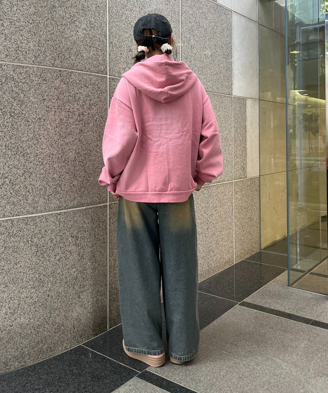 ピンク モデル:165cm Lサイズ着用