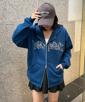 ブルー モデル:163cm Lサイズ着用