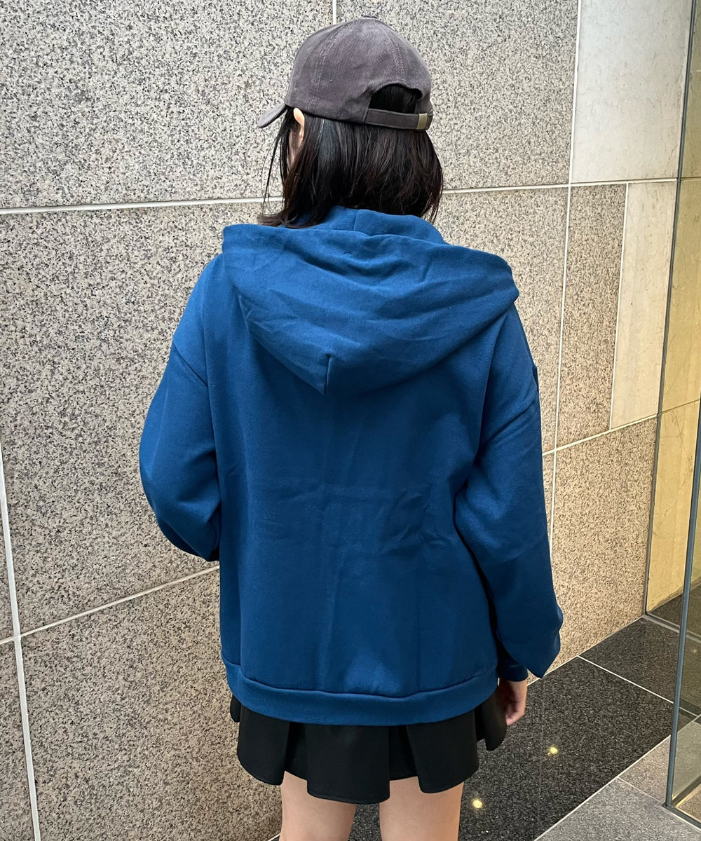 ブルー モデル:163cm Lサイズ着用