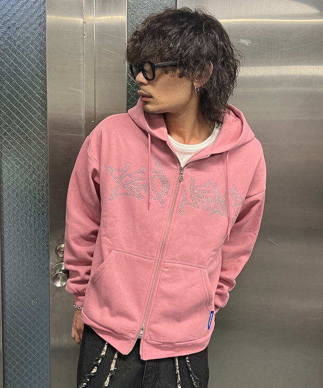 ピンク モデル:178cm Lサイズ着用