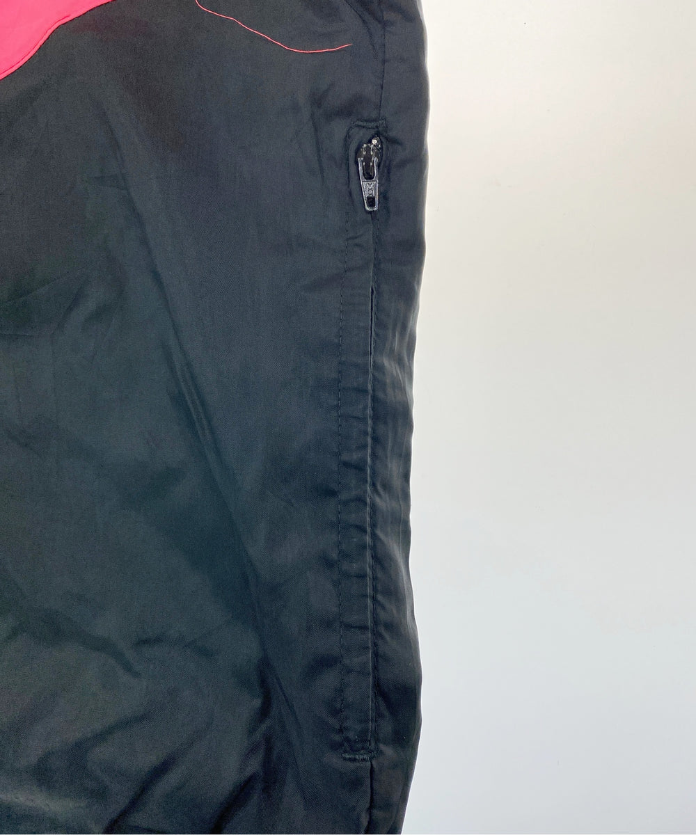 NIKEブランドナイロンジャケット