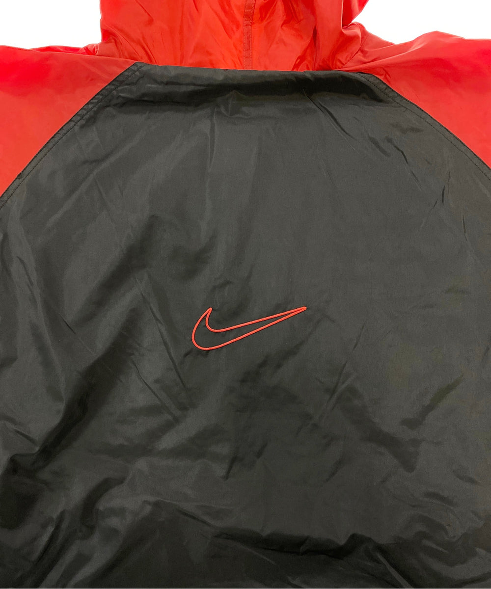 NIKEブランドナイロンジャケット