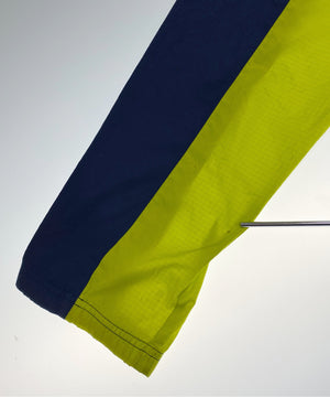 adidasブランドナイロンジャケット