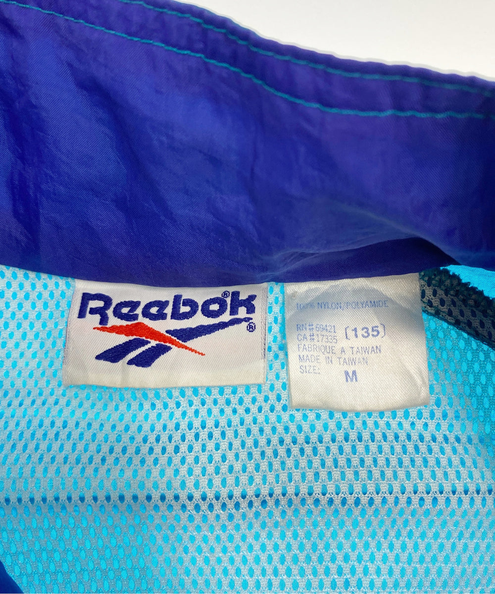 Reebokブランドナイロンジャケット
