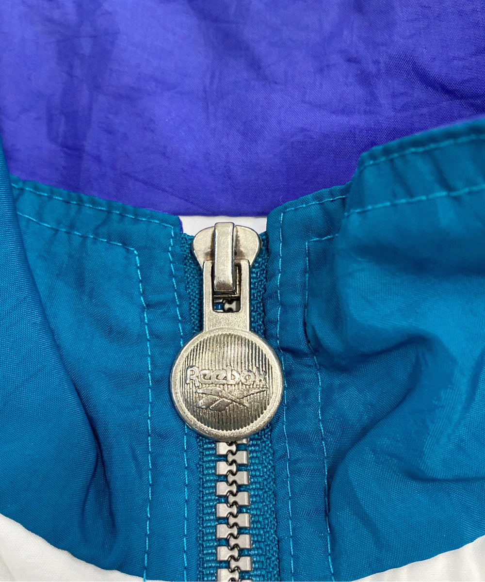 Reebokブランドナイロンジャケット