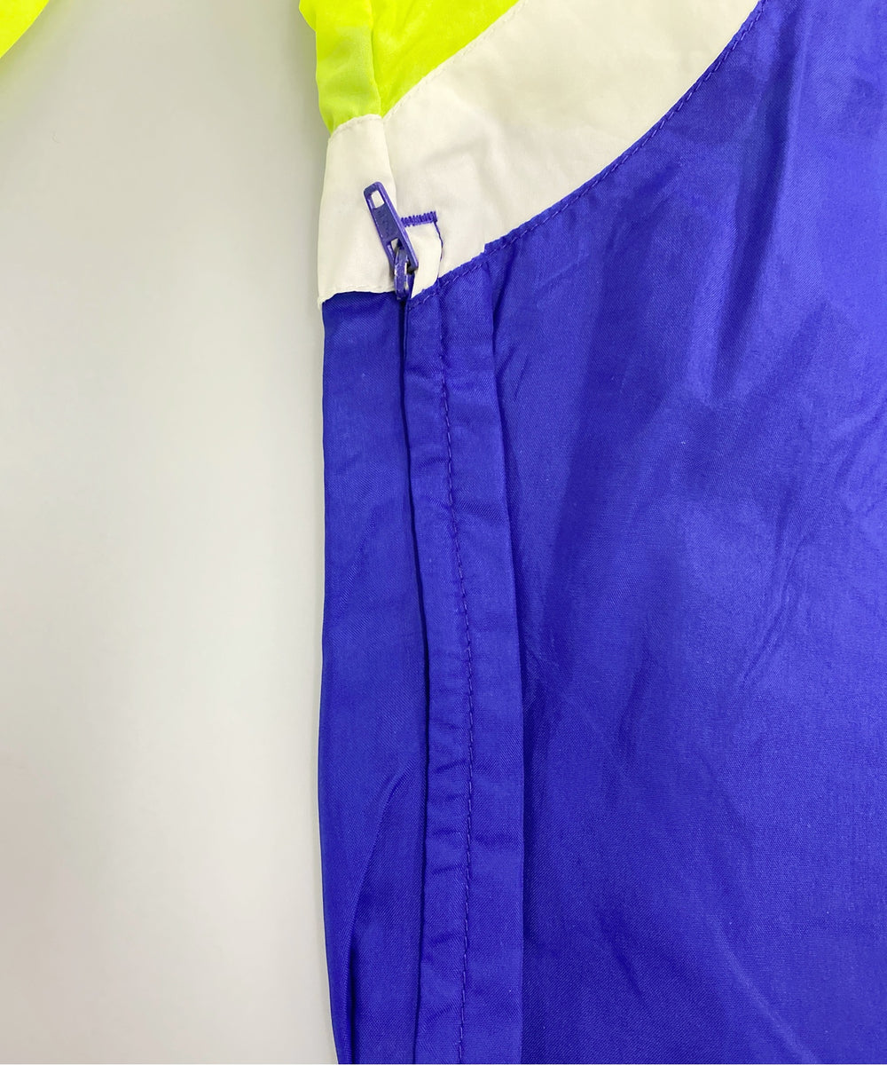 NIKEブランドナイロンジャケット