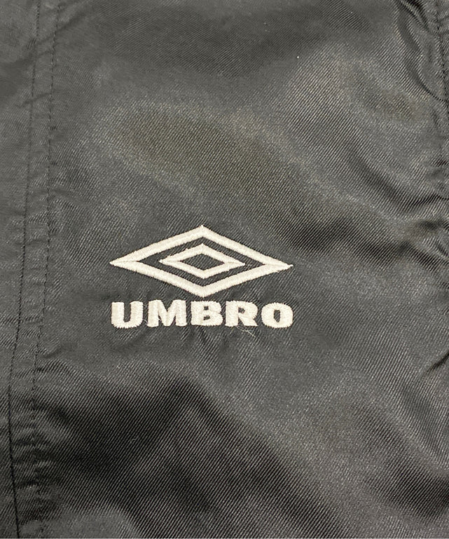 umbroブランドナイロンジャケット