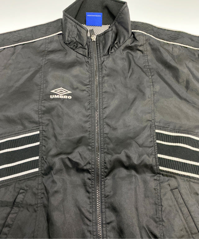 umbroブランドナイロンジャケット
