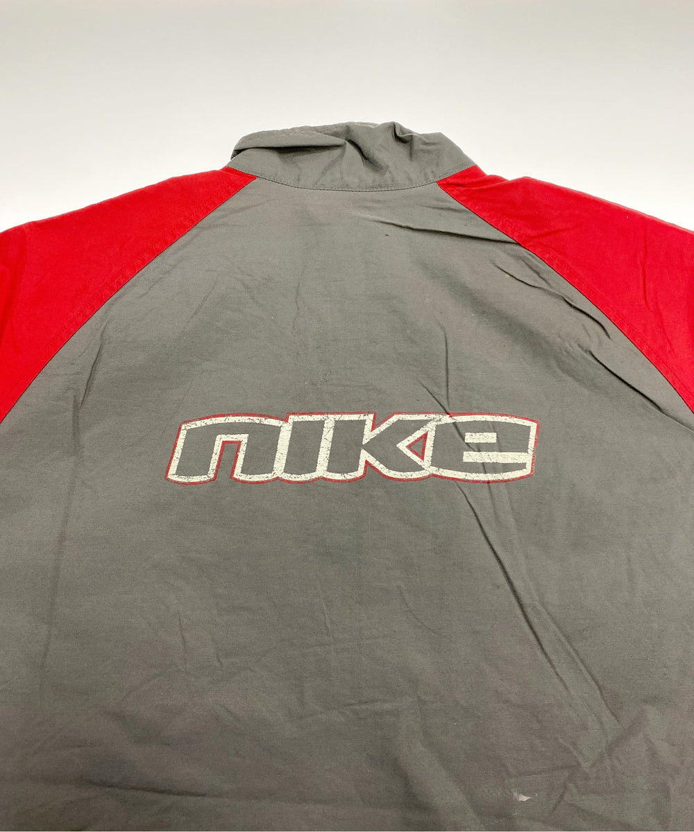 NIKEブランドナイロンジャケット