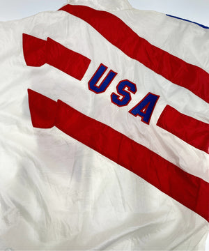 adidasブランドナイロンジャケット