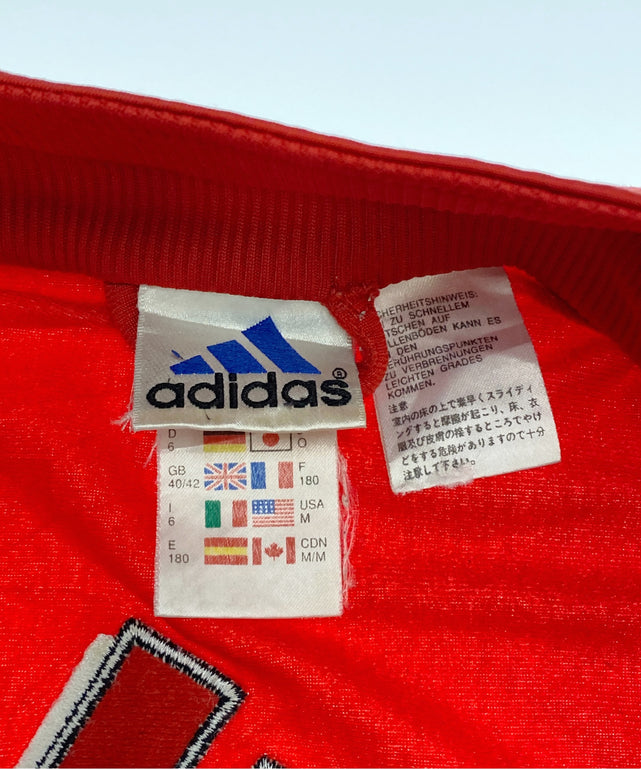 adidasブランドジャージ