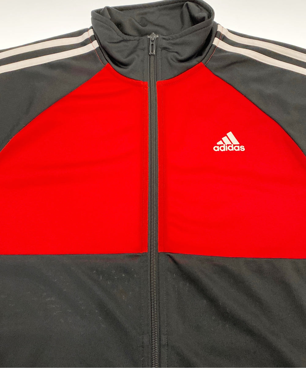 adidasブランドジャージ