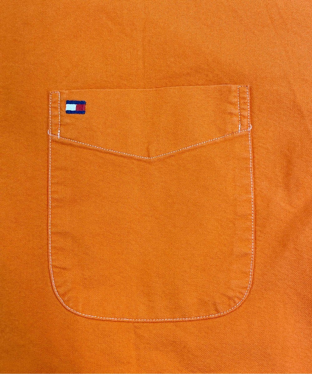 TOMMYブランドシャツ