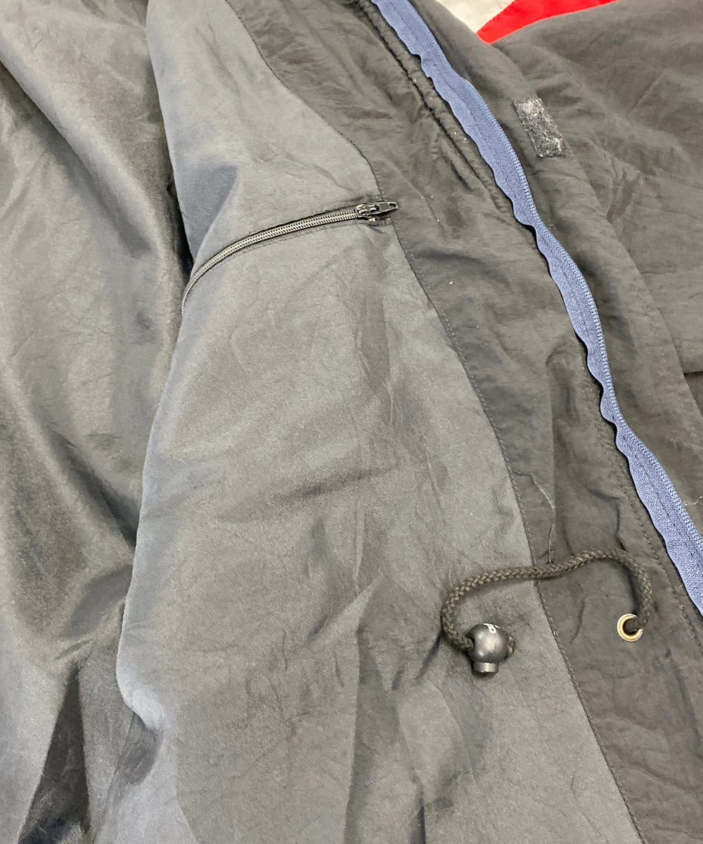 adidas ブランドナイロンジャケット