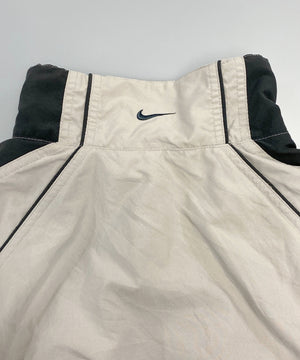 NIKE ブランドナイロンジャケット