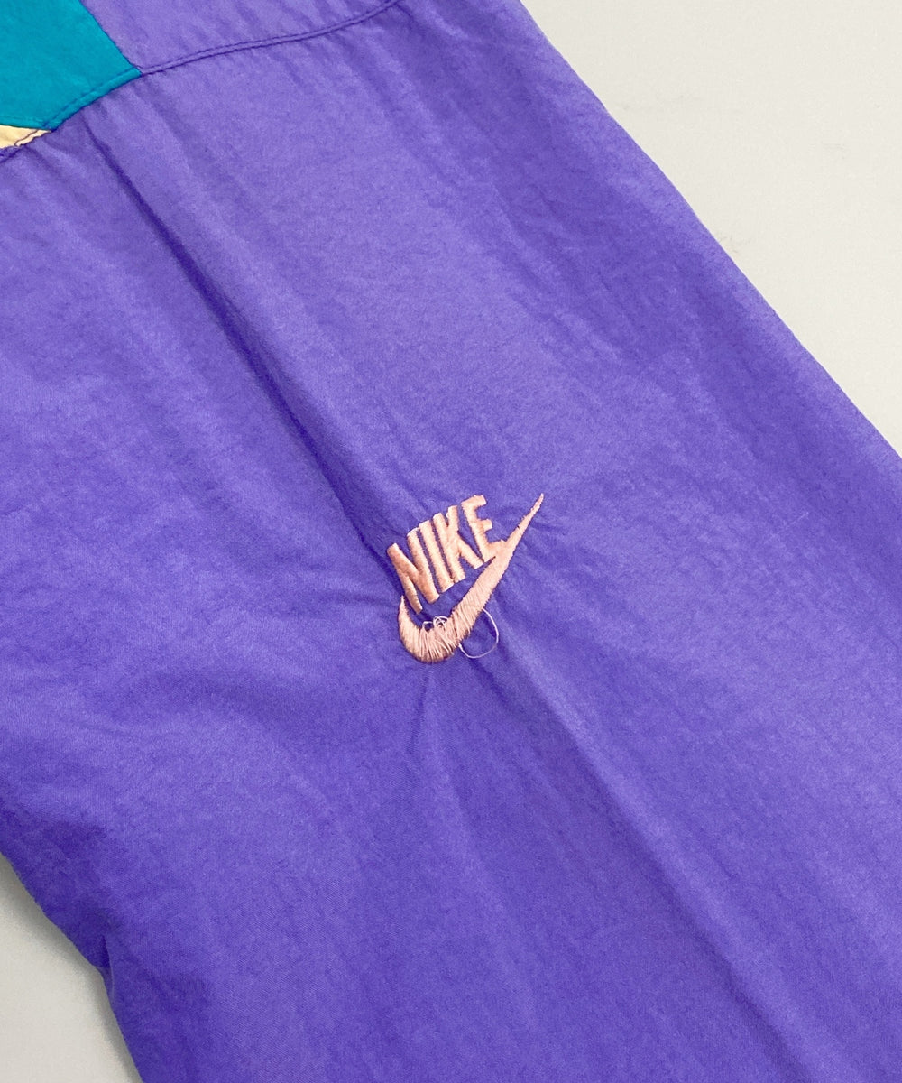 NIKE ブランドナイロンジャケット