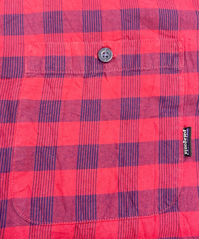 Patagonia アウトドアブランドシャツ