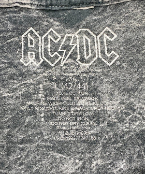 AC/DCバンドTシャツ