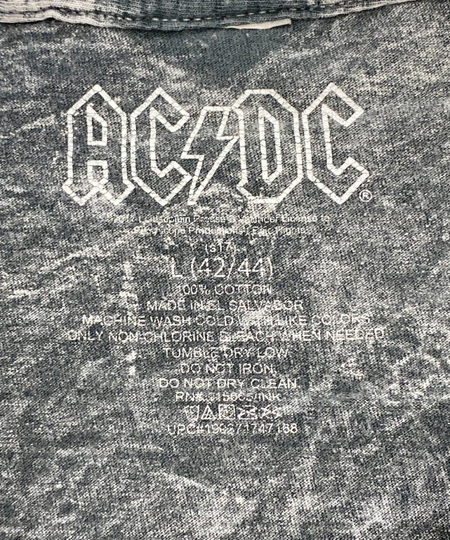 AC/DCバンドTシャツ