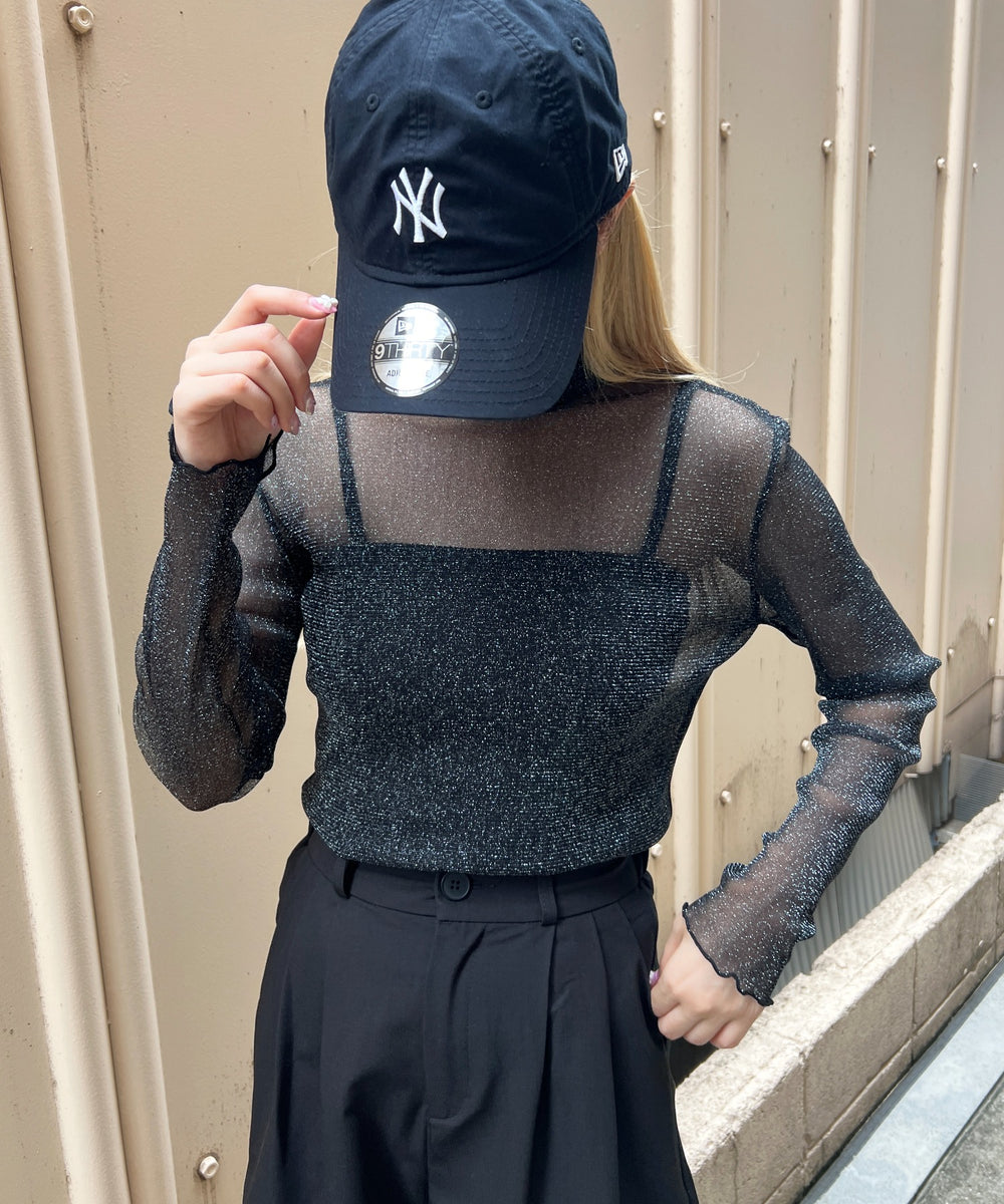 ラメシアートップス