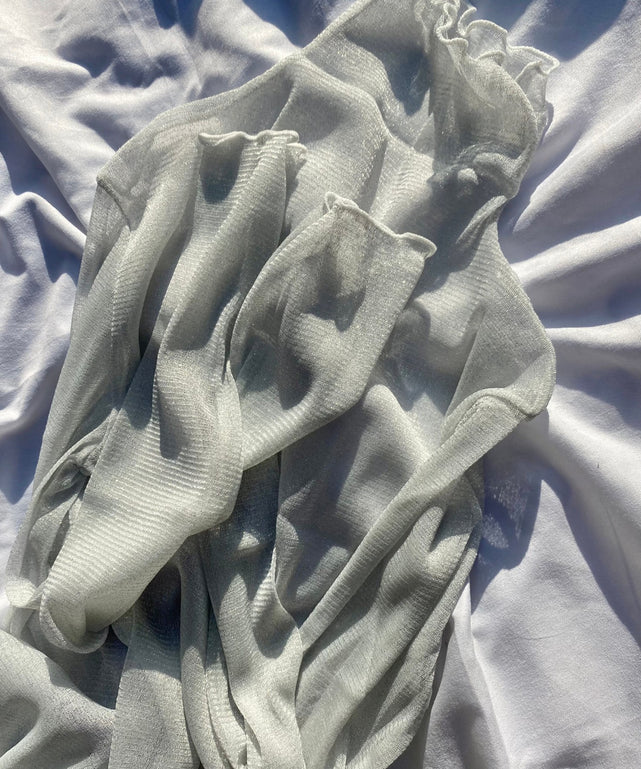 ホワイト モデル：160㎝ F着用